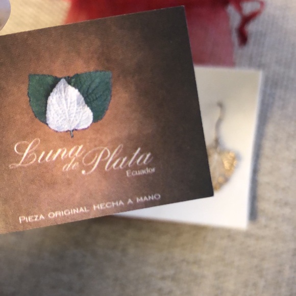 Leaf earrings from Ecuador - Picture 3 of 6